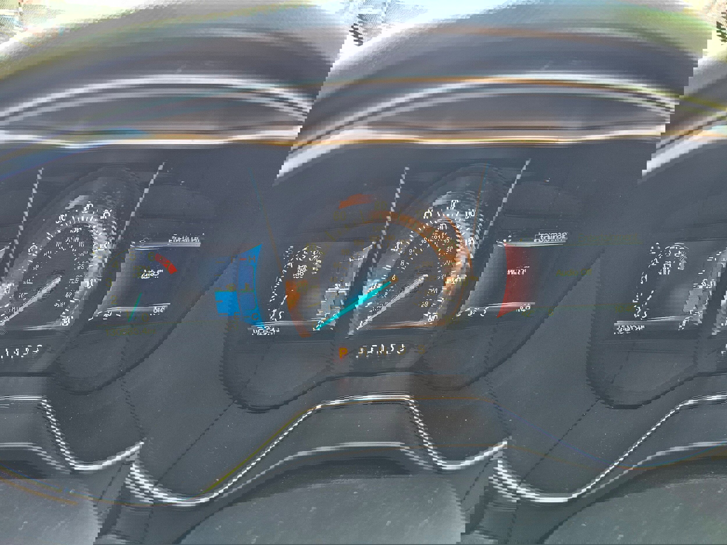 Used 2017 Ford Fusion SE w/ Fusion SE Technology Package FWD image 11