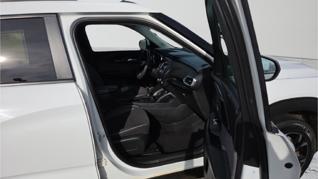 Used 2023 Chevrolet TrailBlazer LT AWD/4WD image 50
