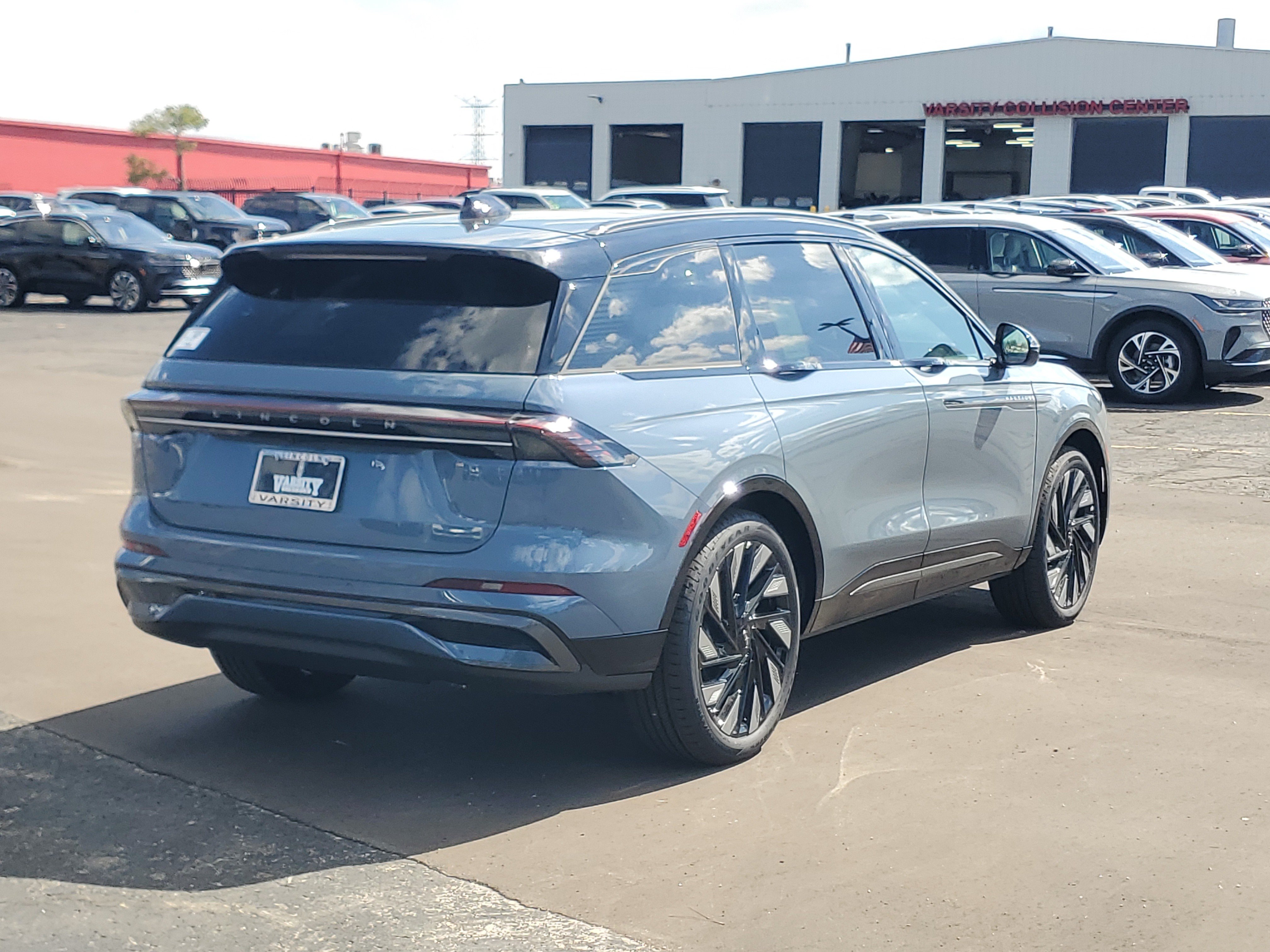 New 2026 Lincoln Nautilus Reserve AWD/4WD image 5