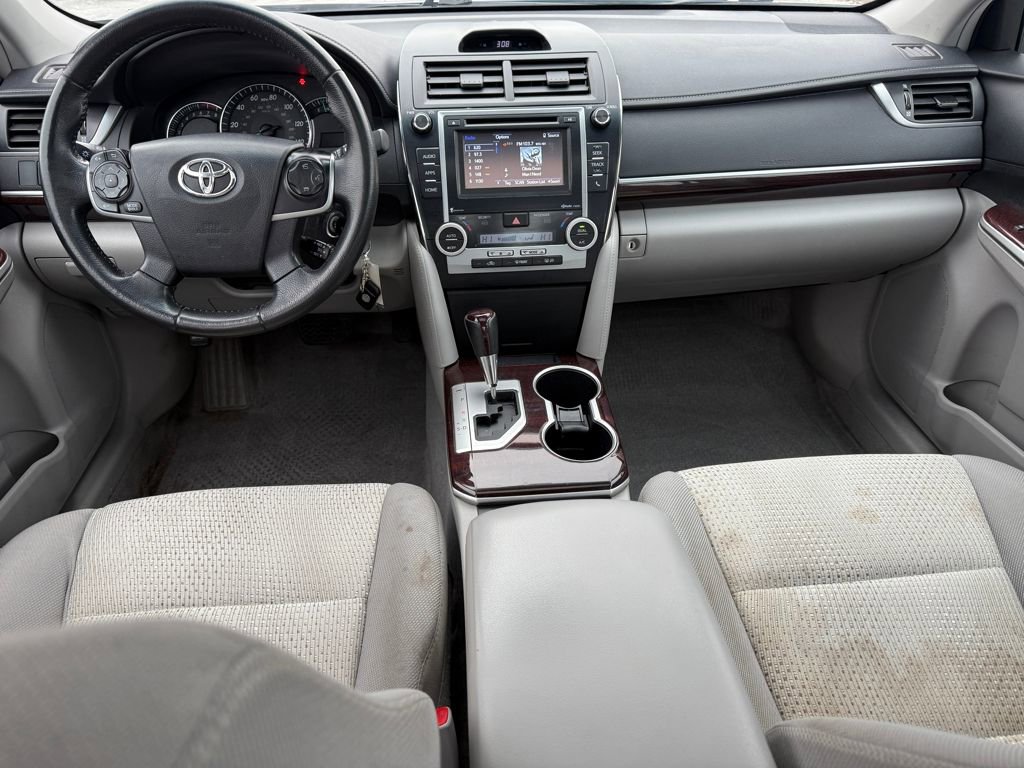 Used 2014 Toyota Camry XLE image 13