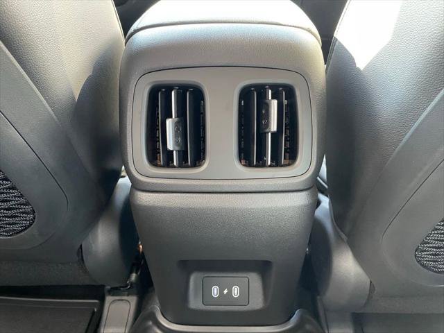 Used 2025 Hyundai Tucson Limited AWD/4WD image 36