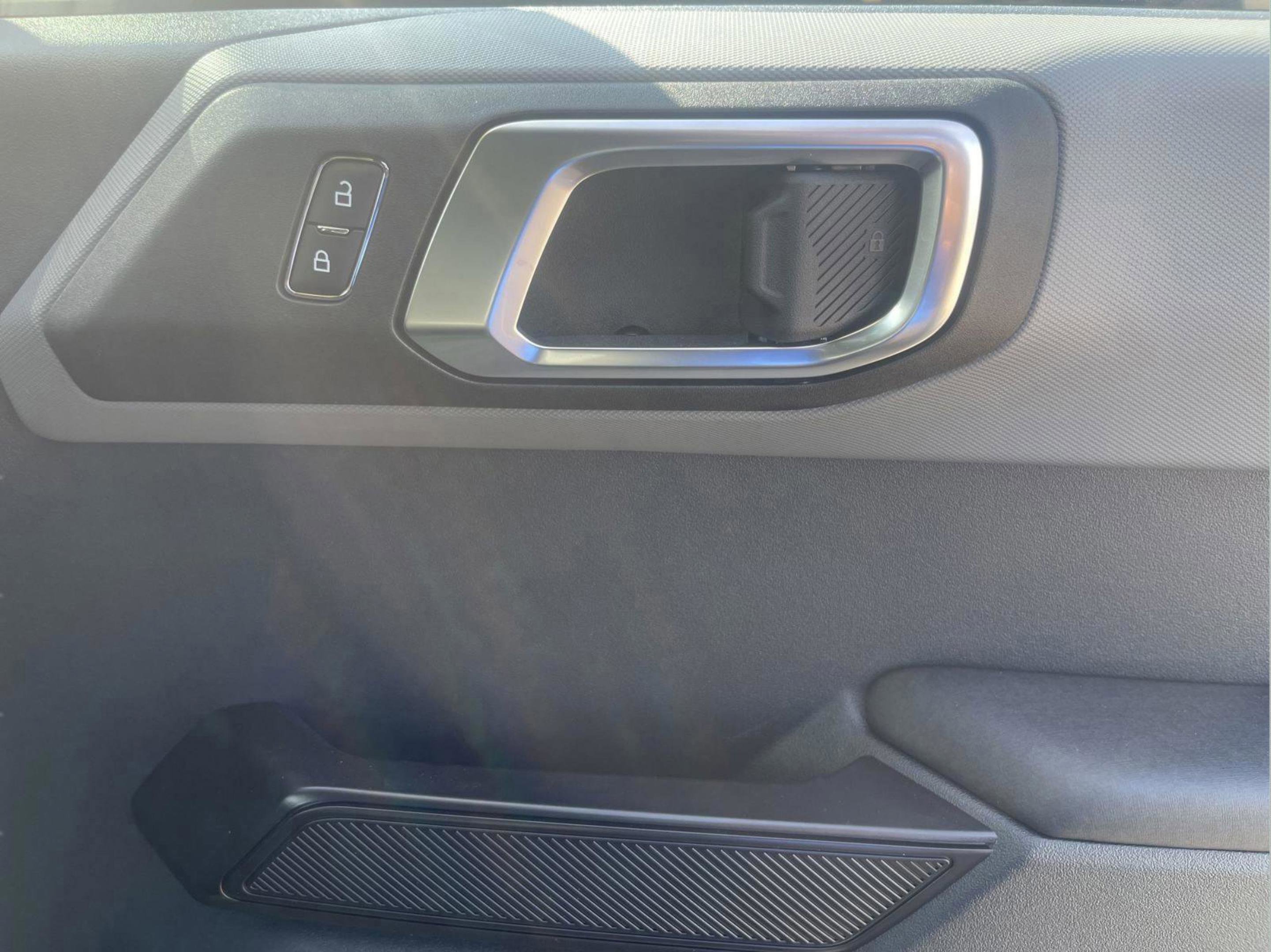 New 2024 Ford Bronco Black Diamond w/ Sasquatch Package image 42