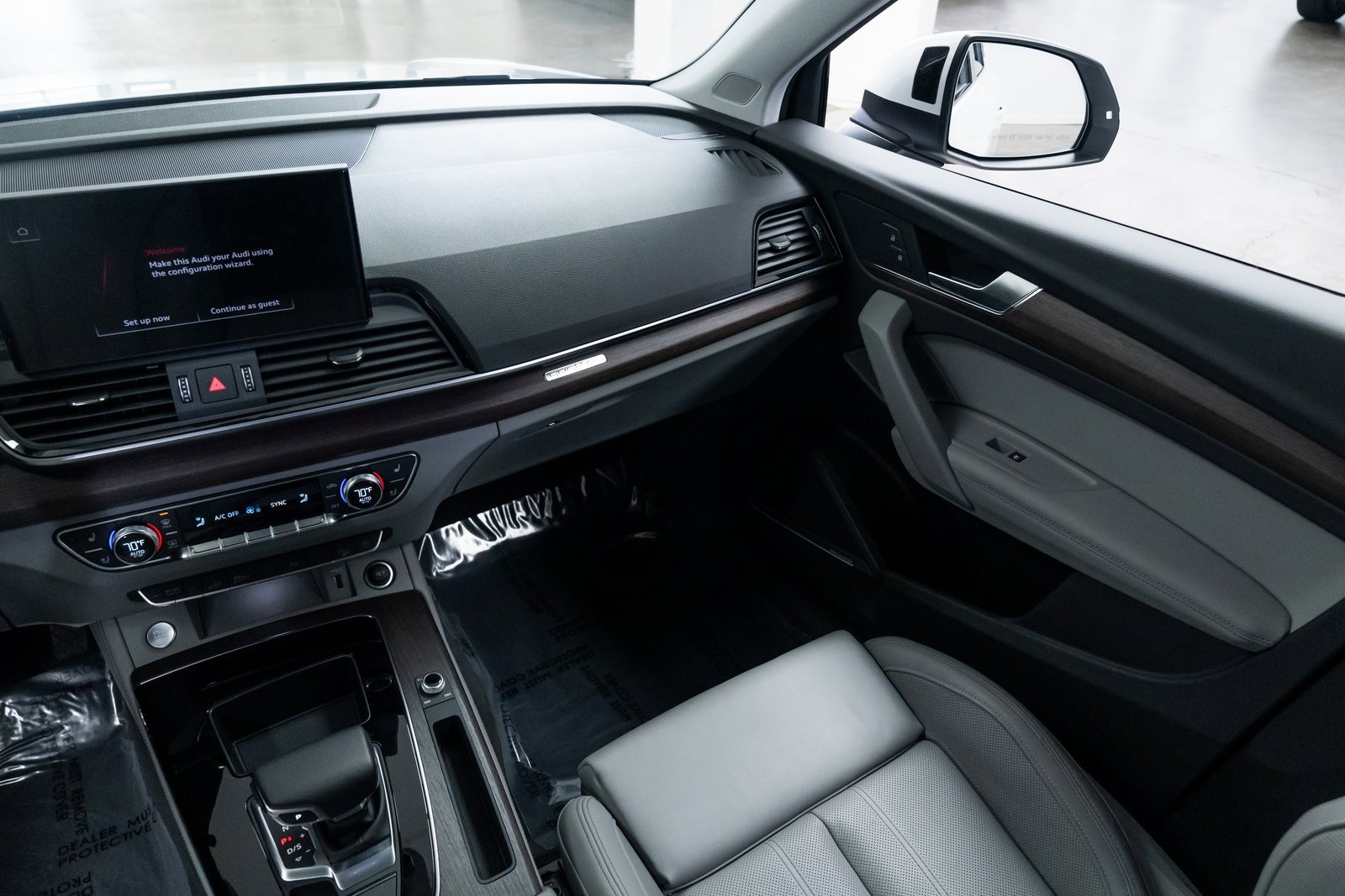 Used 2024 Audi Q5 e Premium Plus image 11