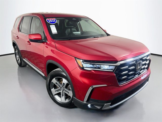 Used 2025 Honda Pilot EX-L image 2