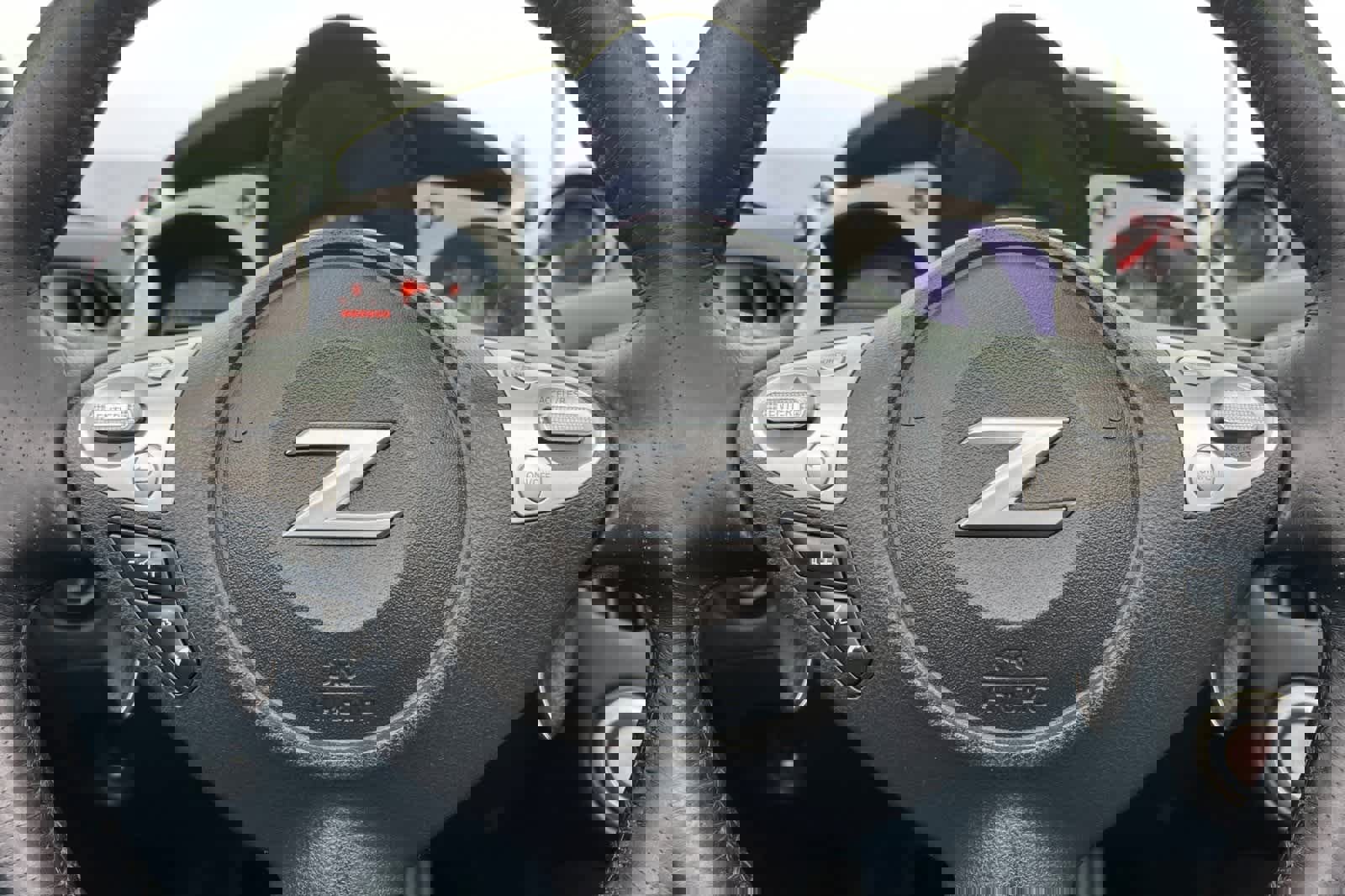 Used 2015 Nissan 370Z Touring Sport image 25