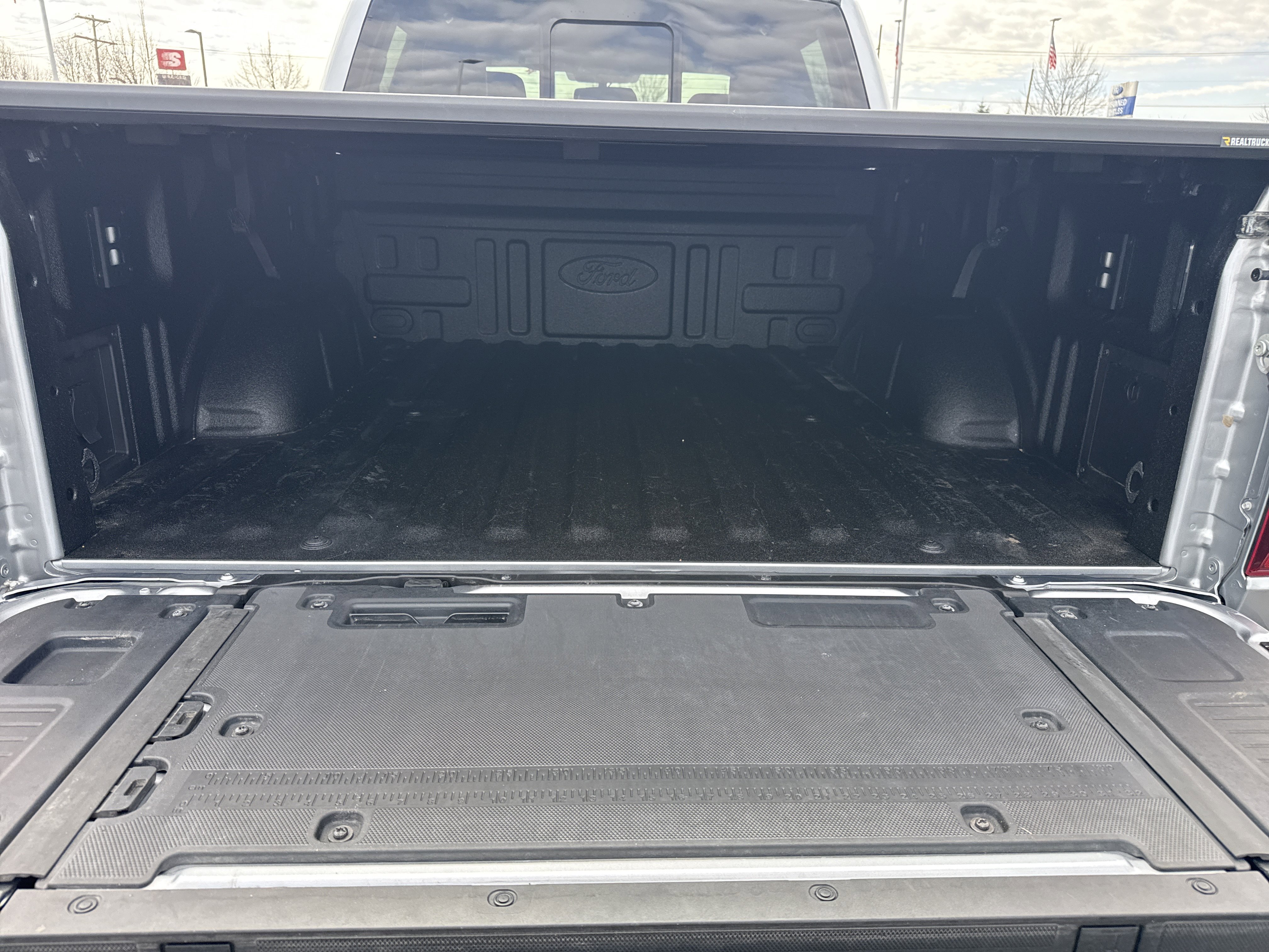 Used 2024 Ford F150 Lariat w/ Bed Utility Package image 9