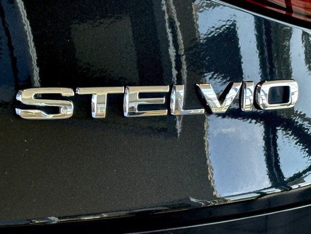 Used 2022 Alfa Romeo Stelvio Sprint image 6