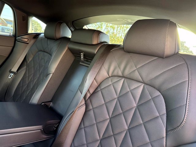 Used 2025 BMW X6 xDrive40i image 15