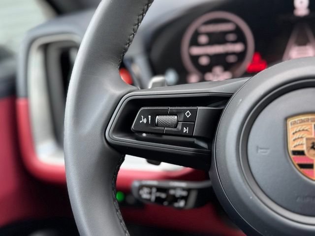 New 2026 Porsche Cayenne Coupe AWD/4WD image 24