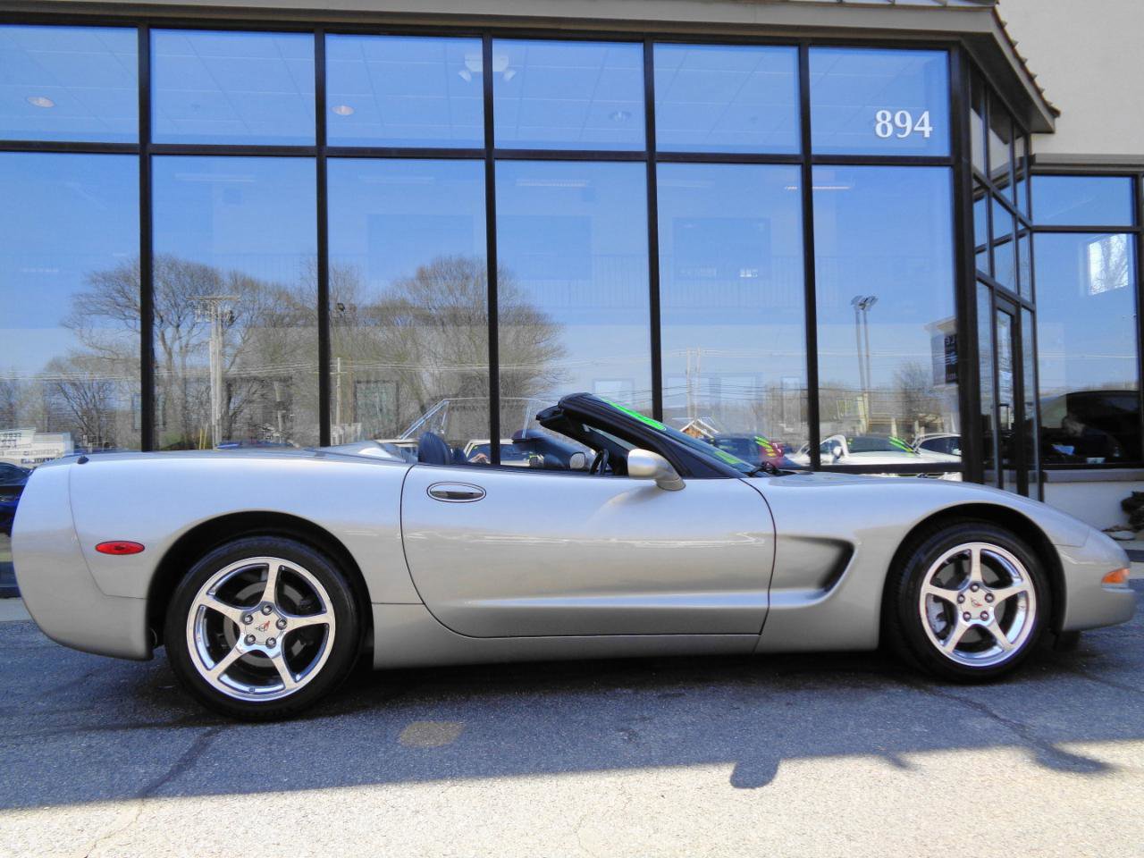 Used 2002 Chevrolet Corvette Convertible w/ Preferred Equipment Group2 image 4