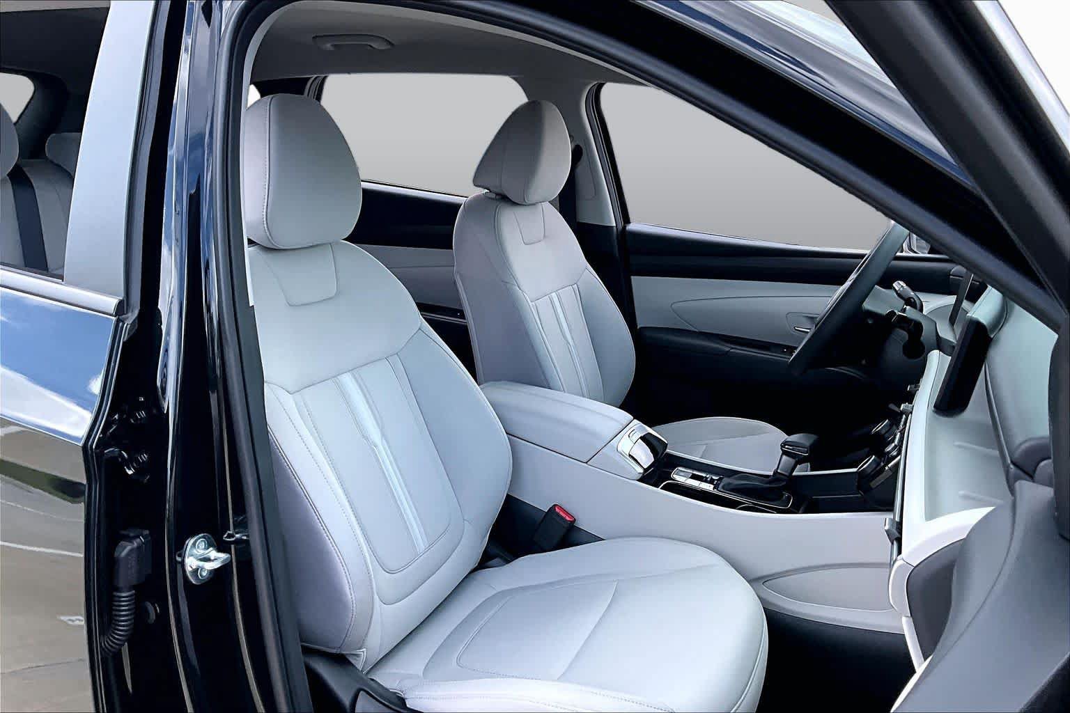 Certified 2025 Hyundai Tucson SEL FWD image 9