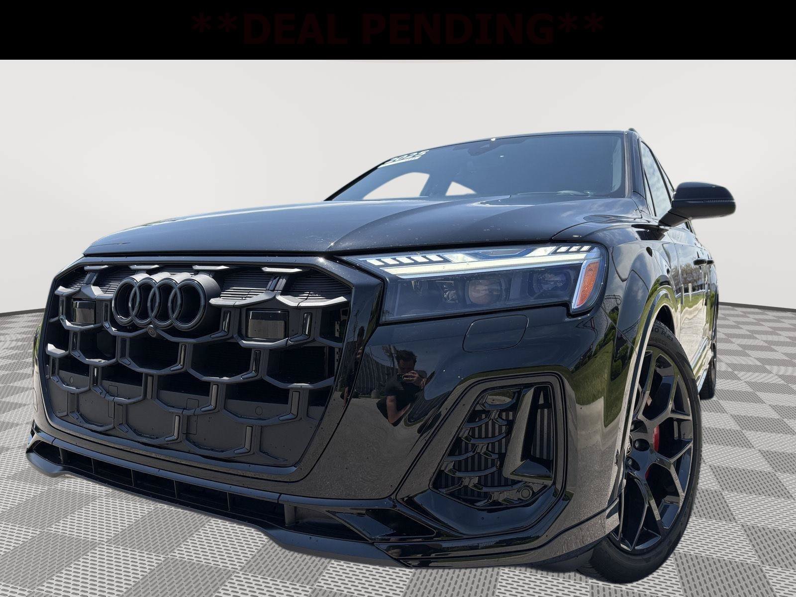 Certified 2025 Audi SQ7 Prestige w/ Prestige Package AWD/4WD image 1