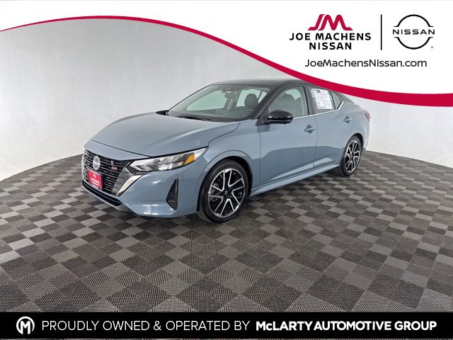 Certified 2025 Nissan Sentra SR w/ SR Premium Package image 3