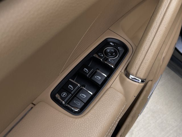 Used 2013 Porsche Cayenne Diesel AWD/4WD image 8