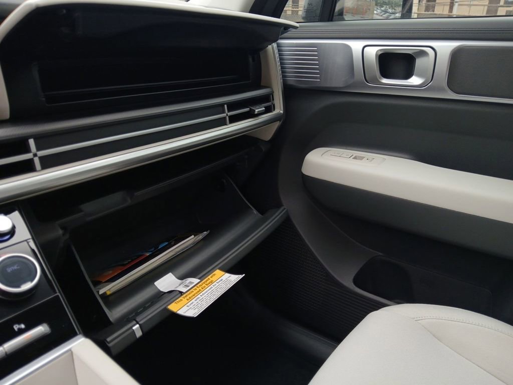 New 2026 Hyundai Santa Fe SE image 20