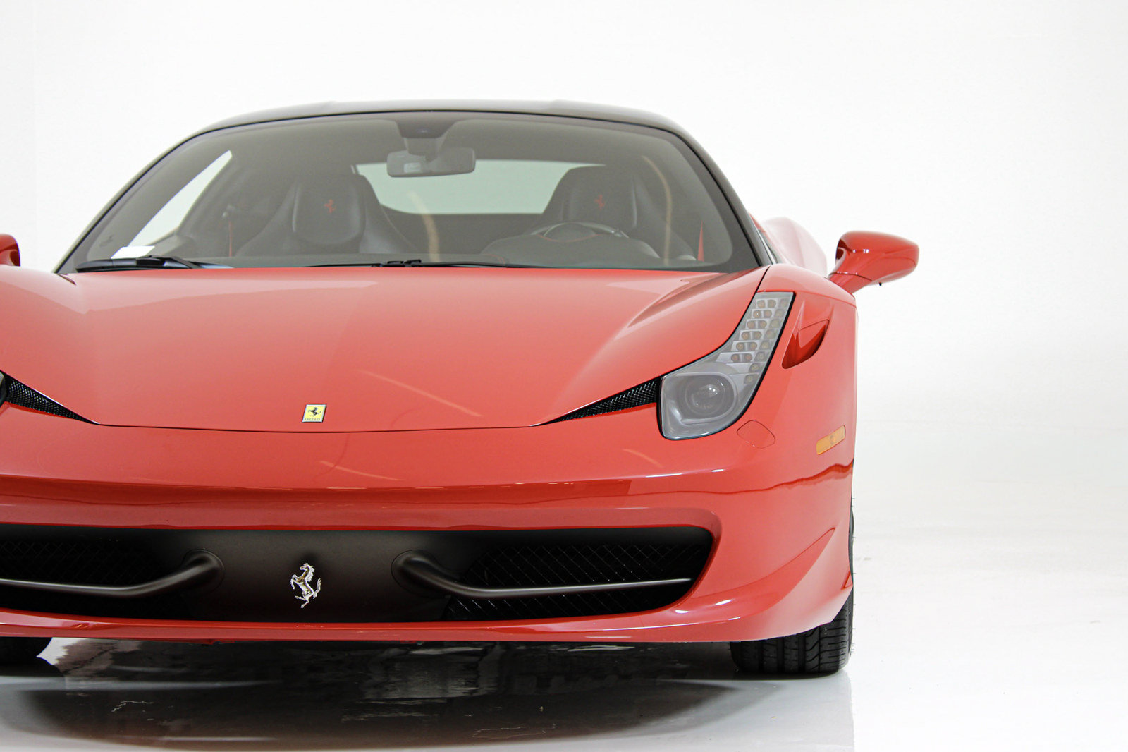 Certified 2015 Ferrari 458 Italia Coupe RWD image 11