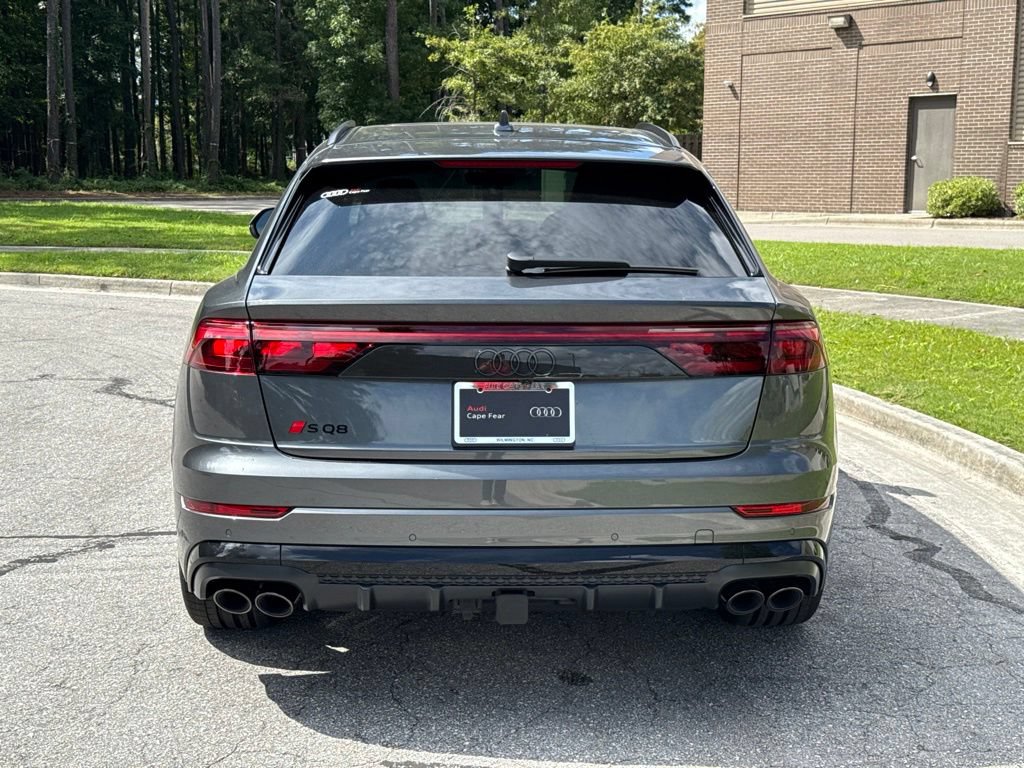 New 2027 Audi SQ8 Prestige AWD/4WD image 4