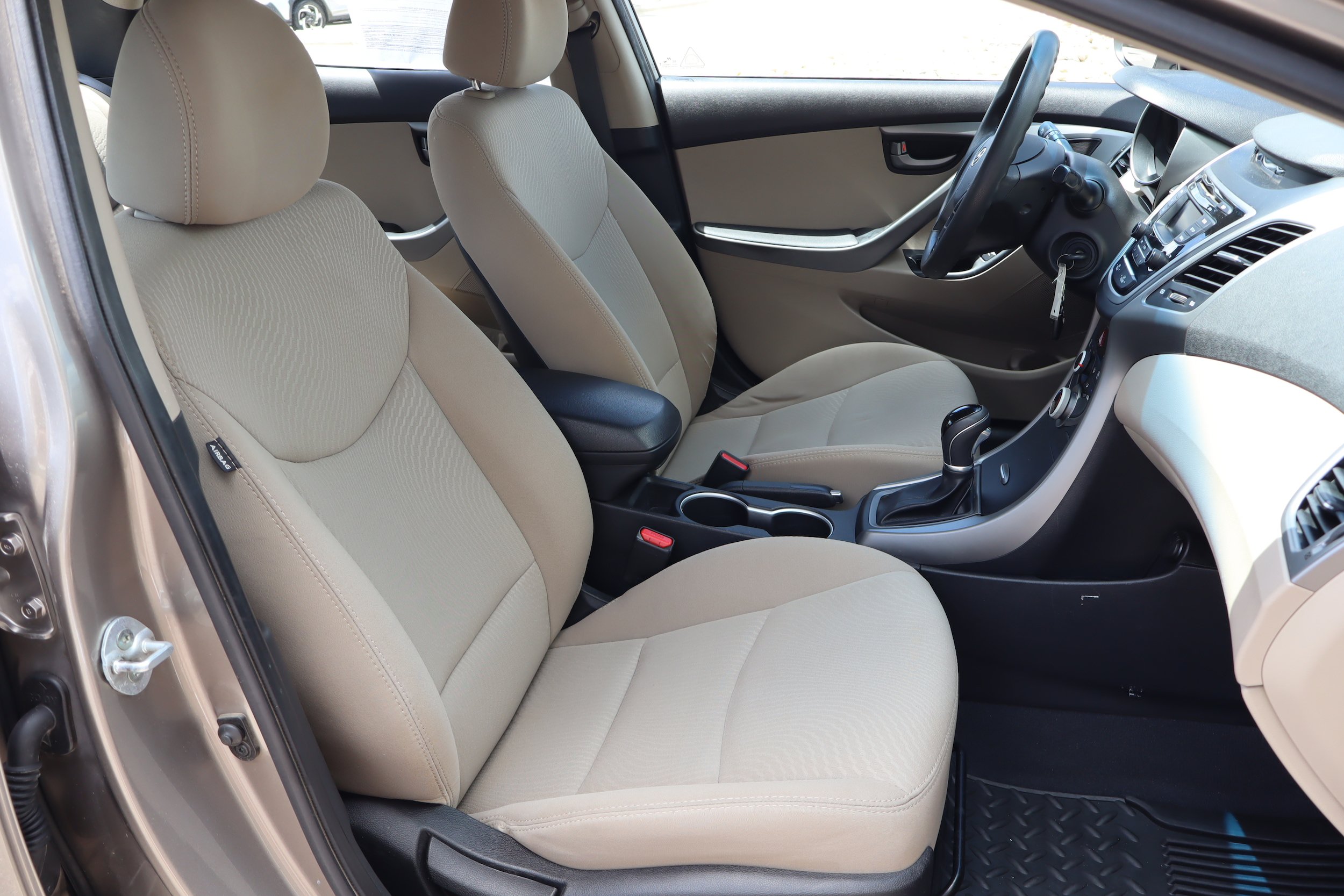 Used 2016 Hyundai Elantra SE FWD image 33