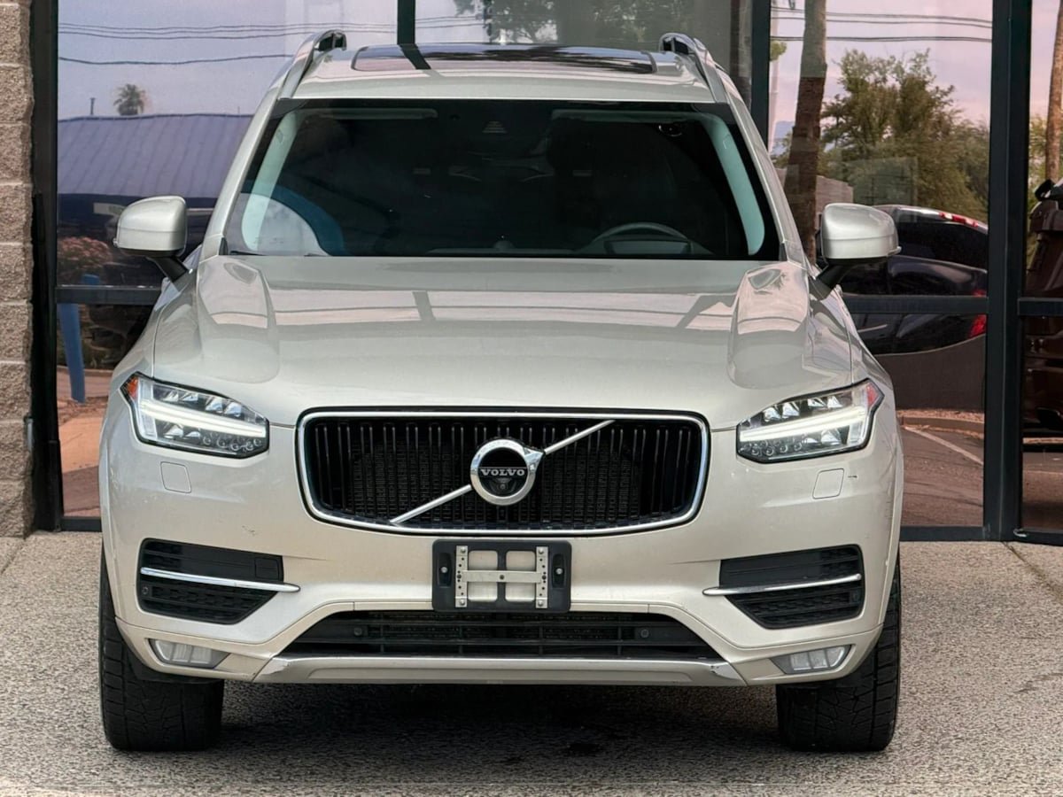 Used 2016 Volvo XC90 T6 Momentum w/ Momentum Plus Package AWD/4WD image 19