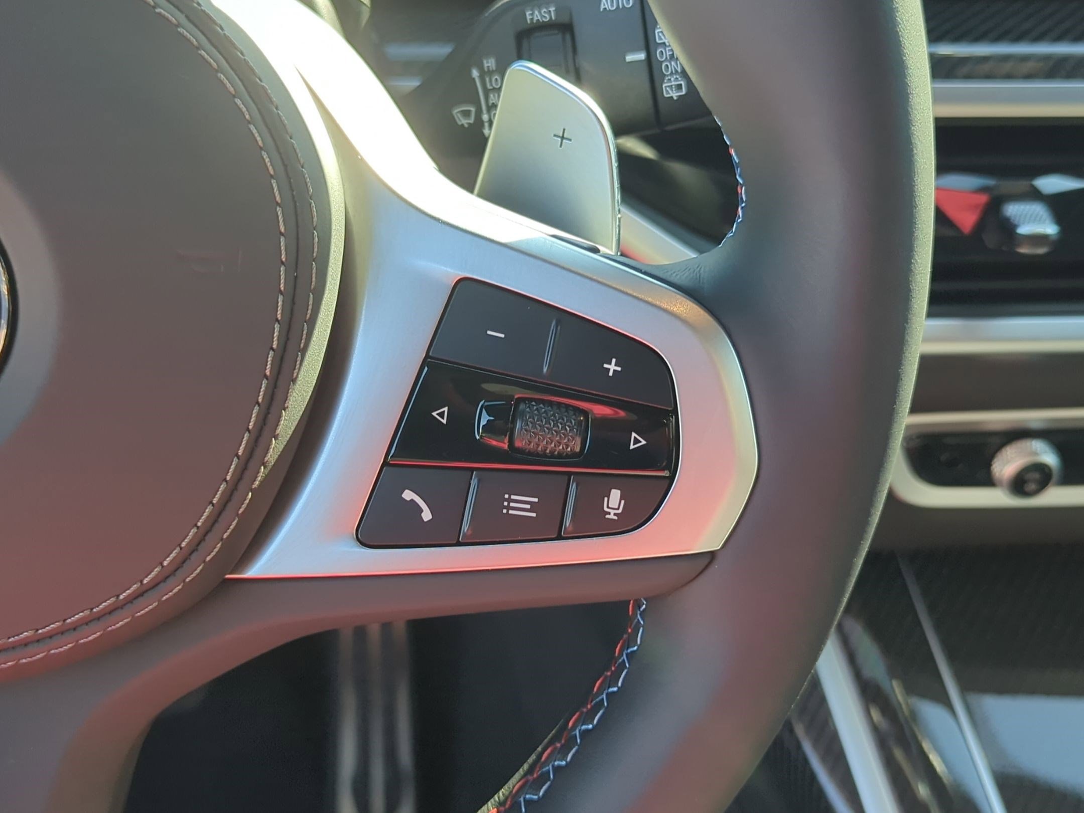 Used 2025 BMW X7 M60i w/ Executive Package image 20