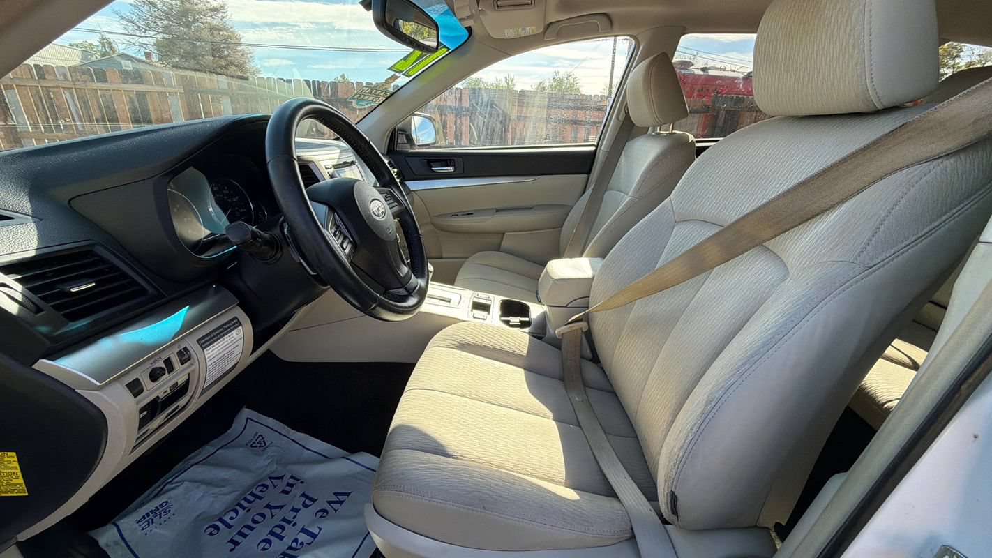 Used 2012 Subaru Outback 2.5i Premium AWD/4WD image 19