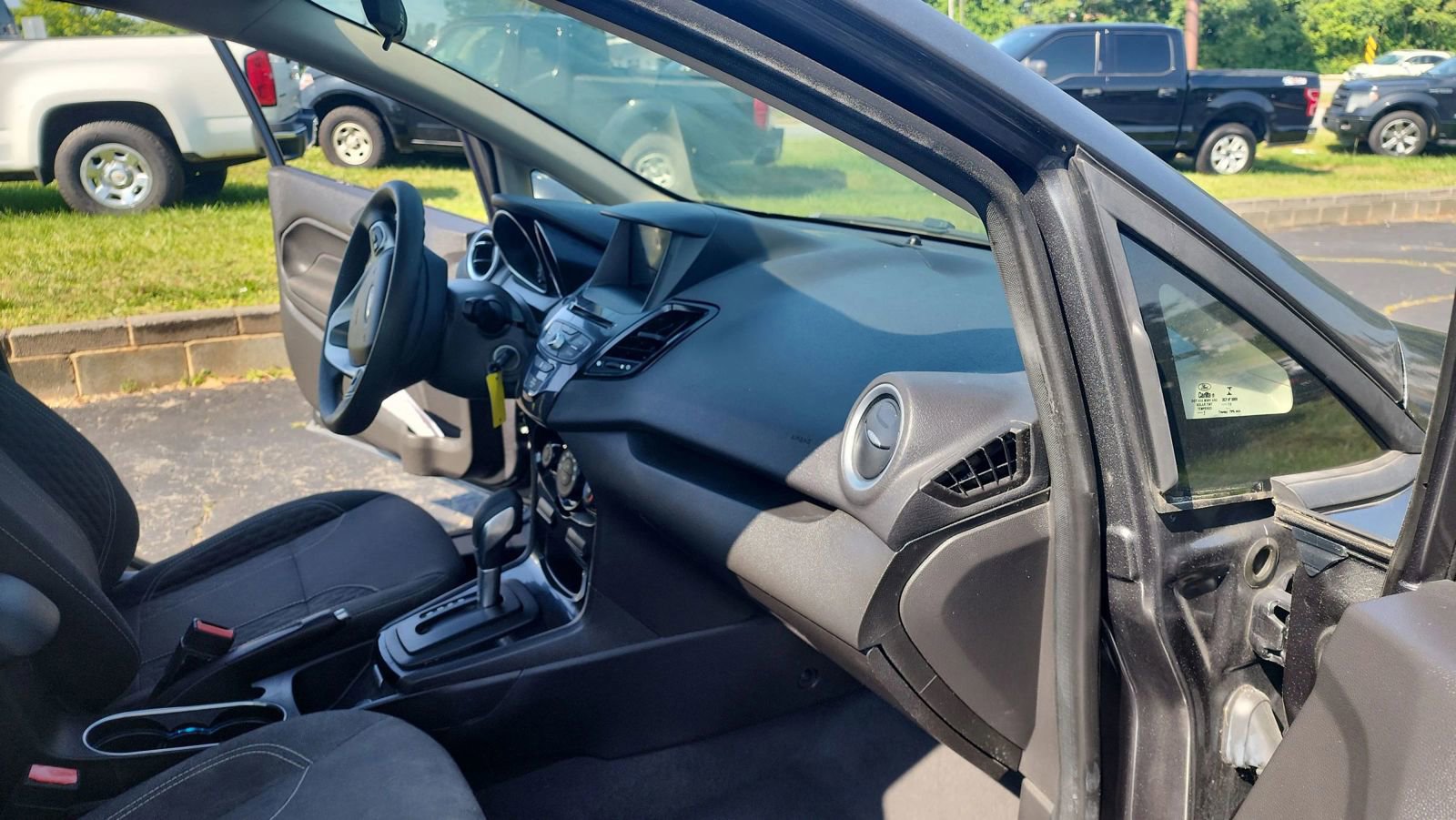 Used 2019 Ford Fiesta SE w/ Equipment Group 201A image 14