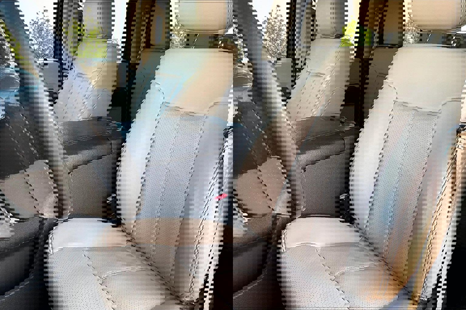 Used 2016 Ford F350 Lariat w/ Lariat Ultimate Package image 26