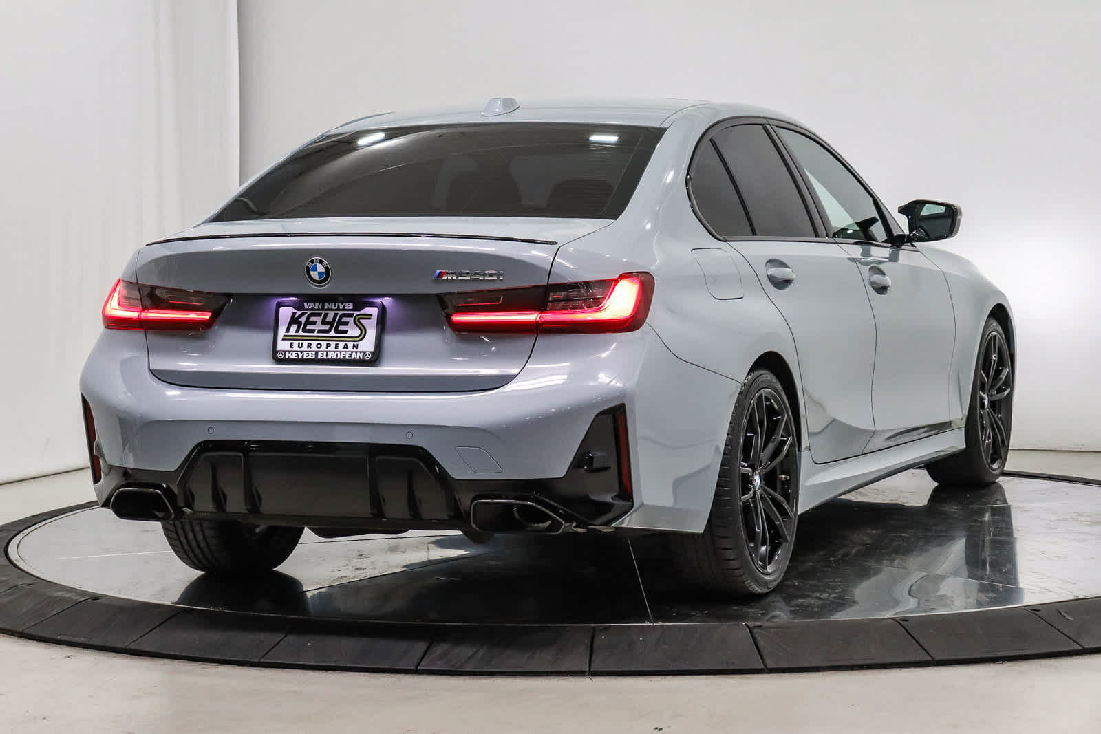 Used 2024 BMW M340i w/ Premium Package RWD image 6