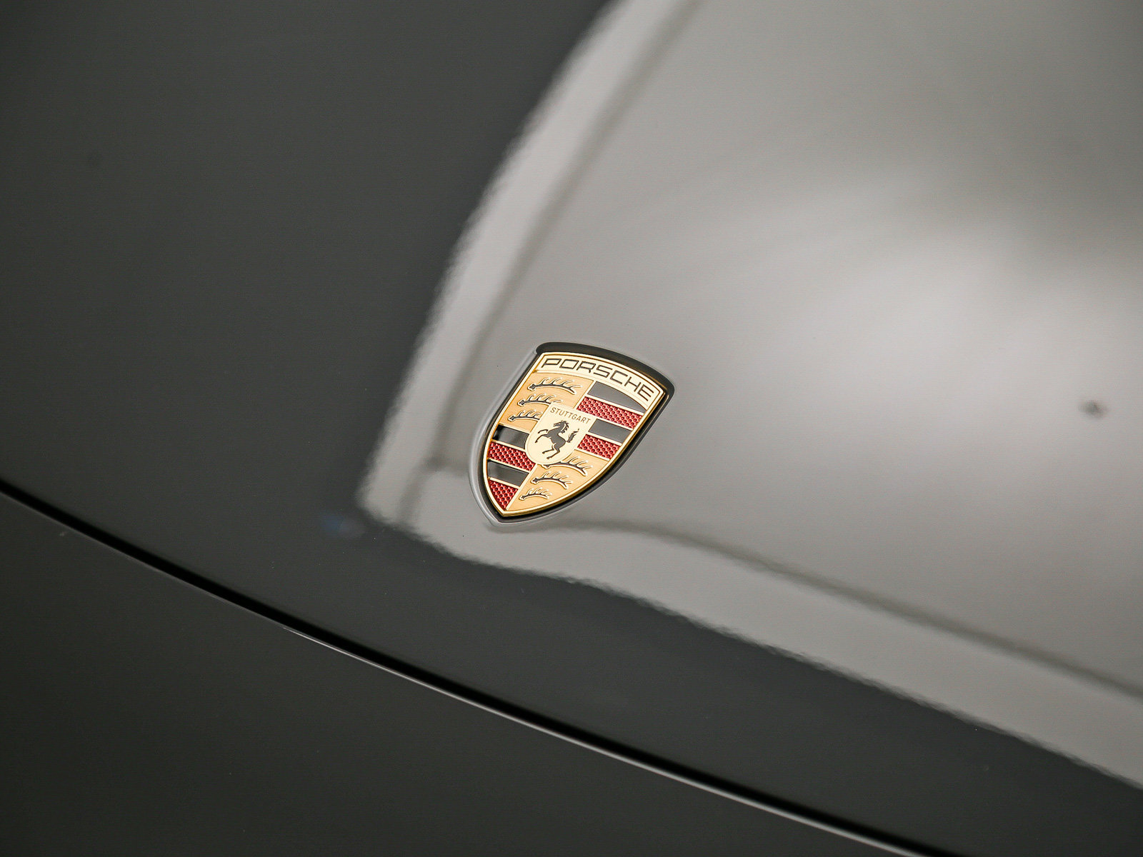 Certified 2025 Porsche Macan 4S Electric AWD/4WD image 10