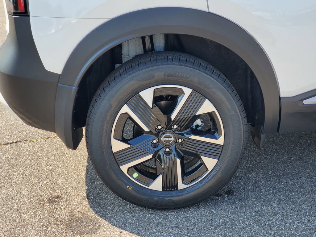 New 2026 Nissan Kicks SV w/ Cold Weather Package image 5