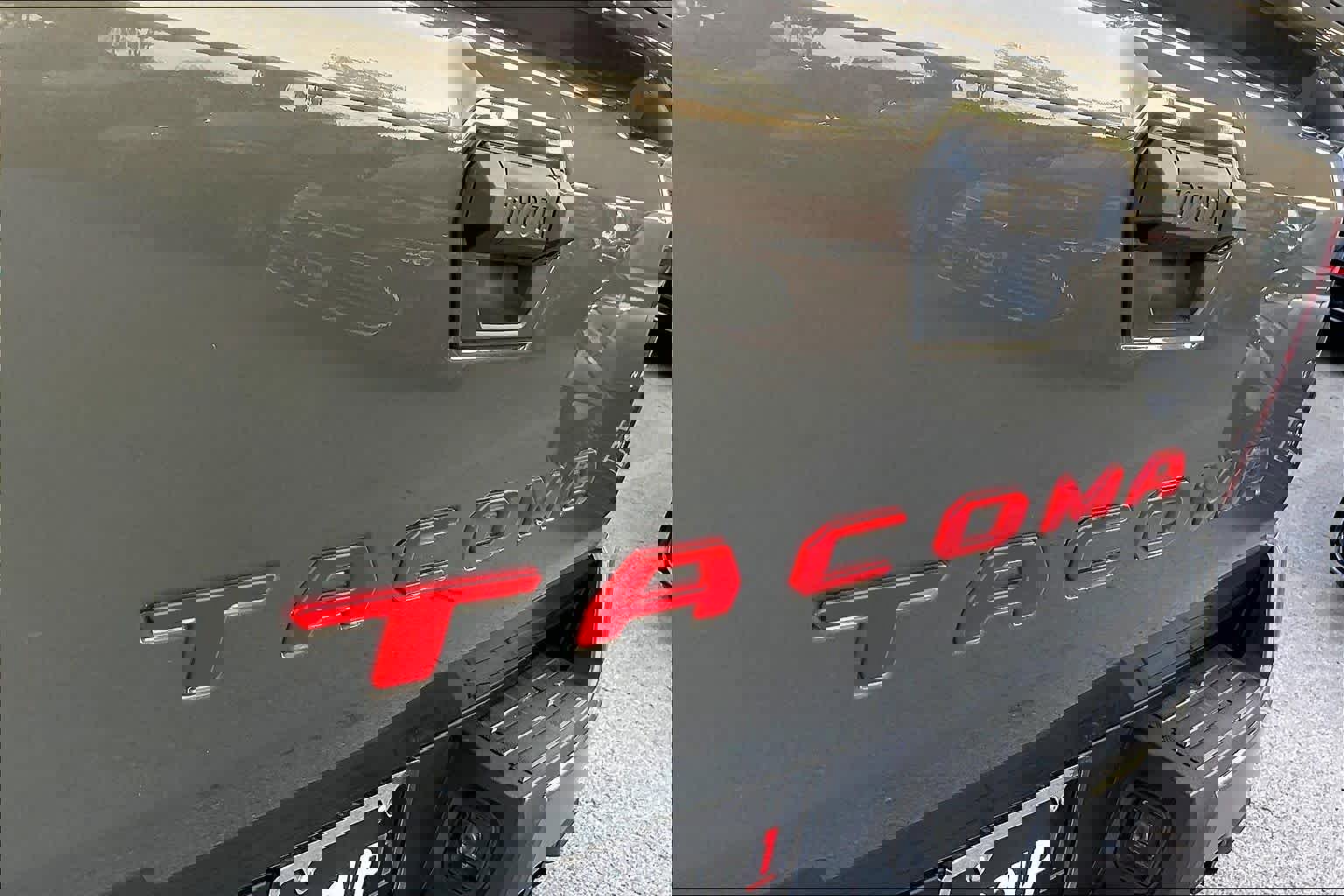 Used 2026 Toyota Tacoma TRD Sport image 31