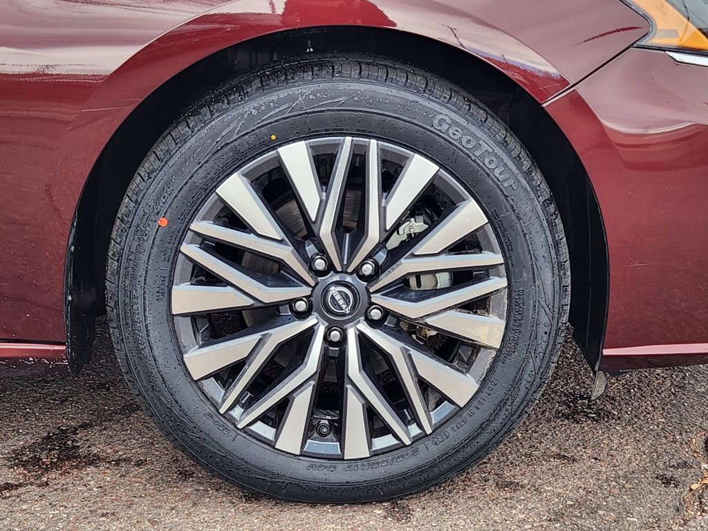 Used 2024 Nissan Altima 2.5 SV image 29
