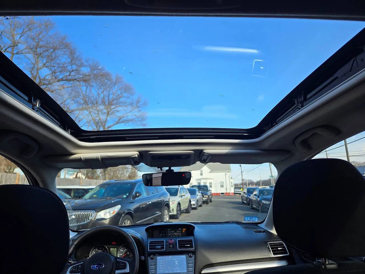 Used 2018 Subaru Forester 2.5i Premium w/ All-Weather Package image 16