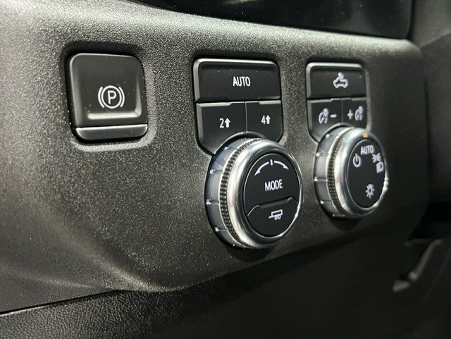 Certified 2023 GMC Sierra 1500 SLE w/ Preferred Package AWD/4WD image 13