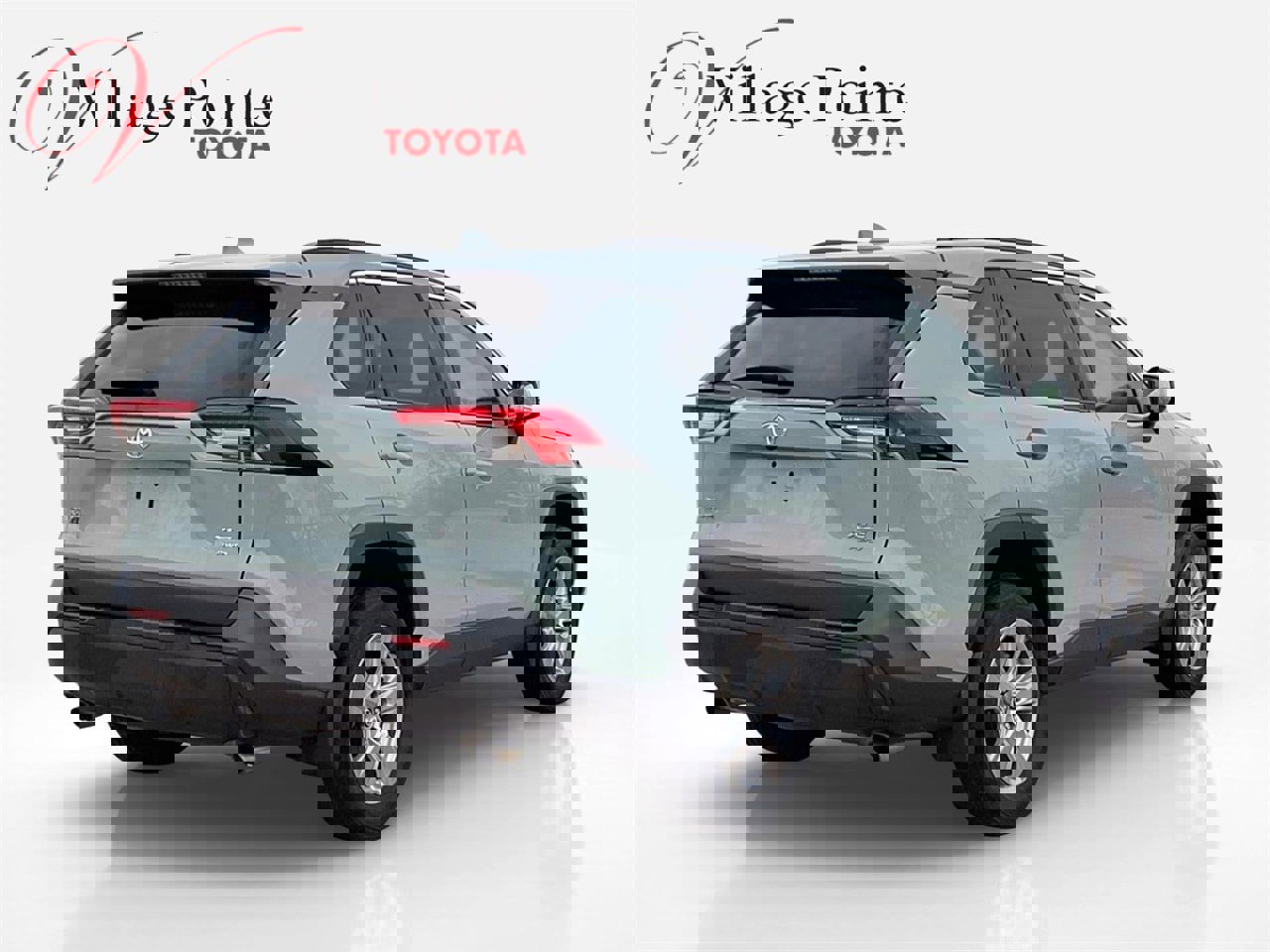 Used 2022 Toyota RAV4 XLE w/ Convenience Package image 8