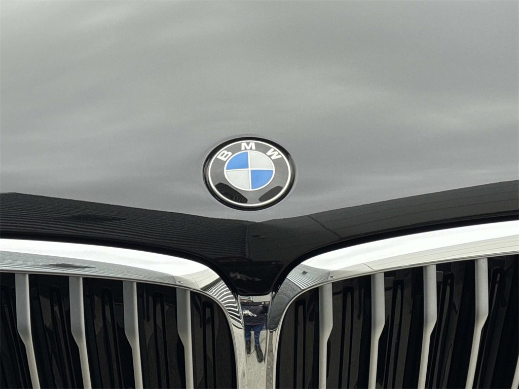 Used 2022 BMW X5 xDrive40i w/ Premium Package image 10