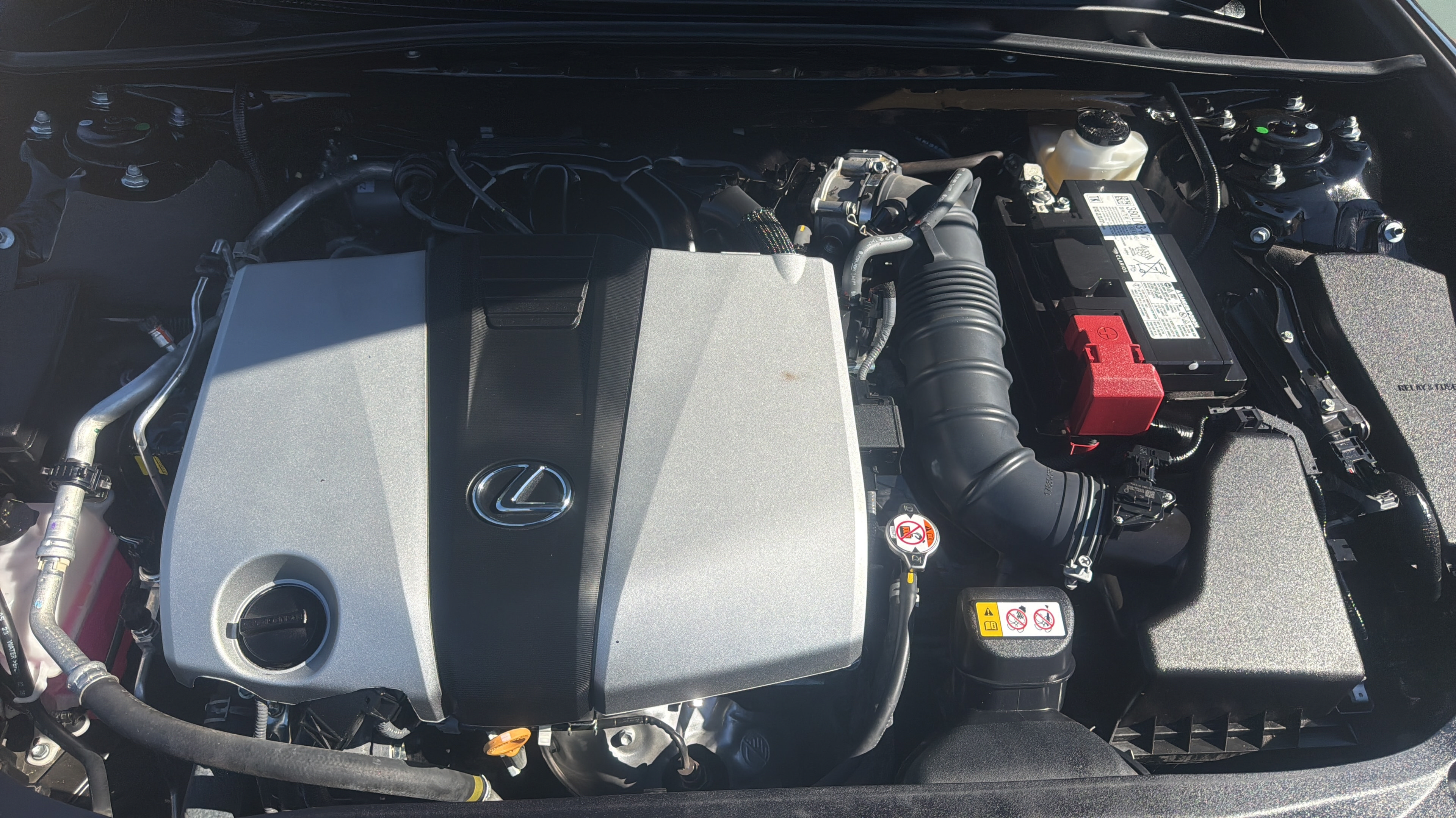 Certified 2024 Lexus ES 350 F Sport w/ Accessory Package (Z2) FWD image 29