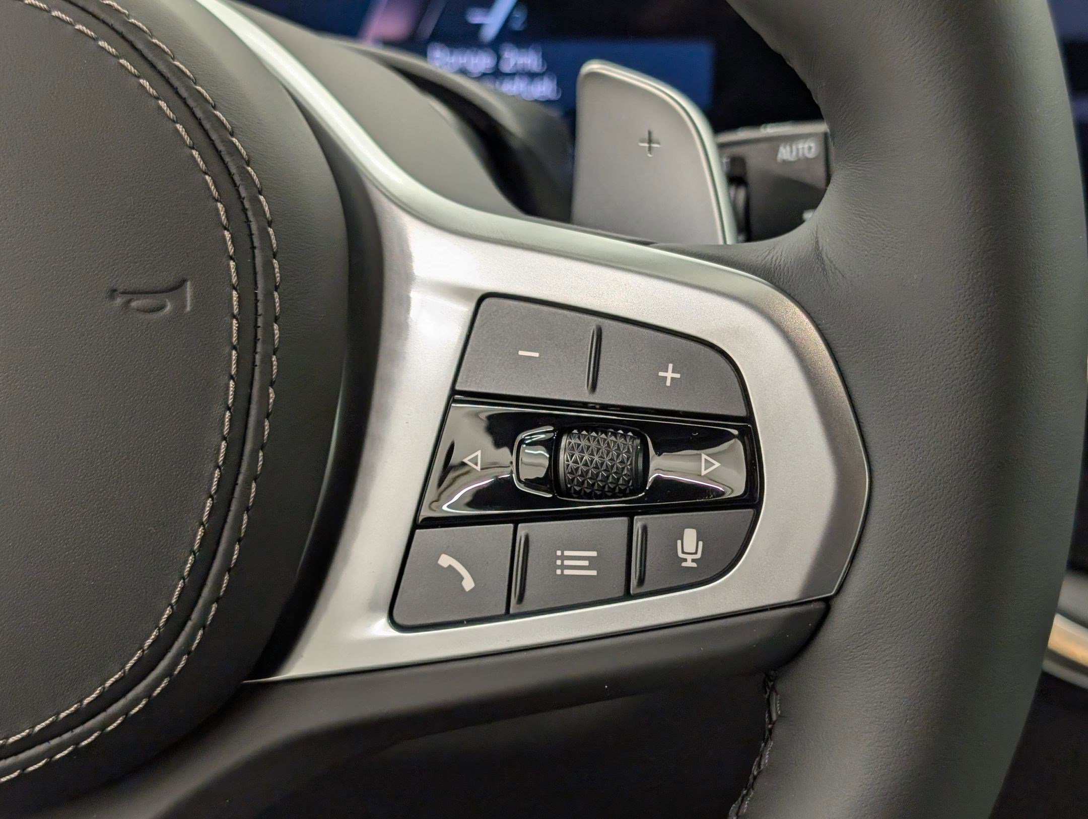 New 2026 BMW X5 sDrive40i w/ M Sport Package image 23