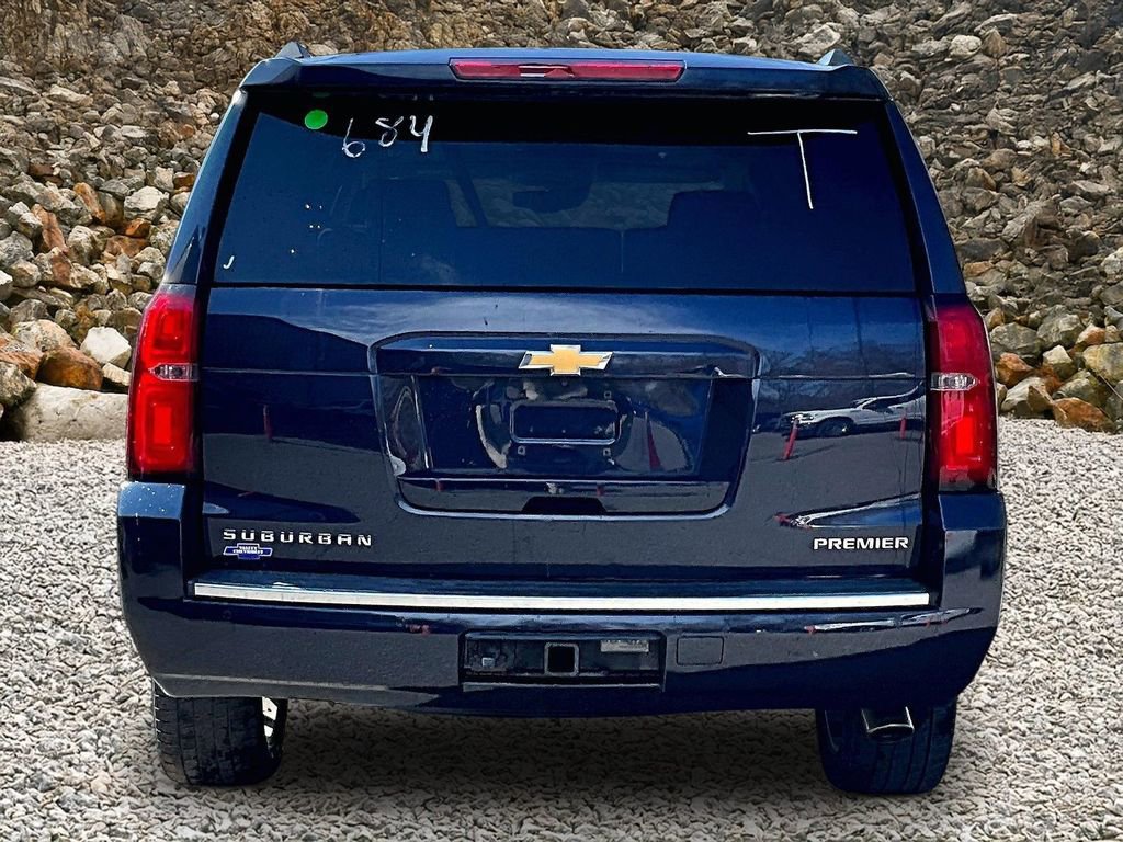 Used 2020 Chevrolet Suburban Premier image 4