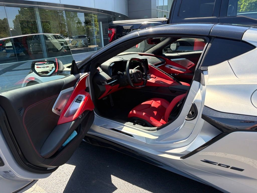 Used 2024 Chevrolet Corvette Z06 RWD image 22