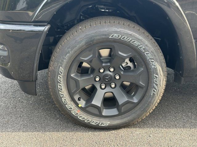 New 2026 RAM 1500 4x4 Crew Cab image 7