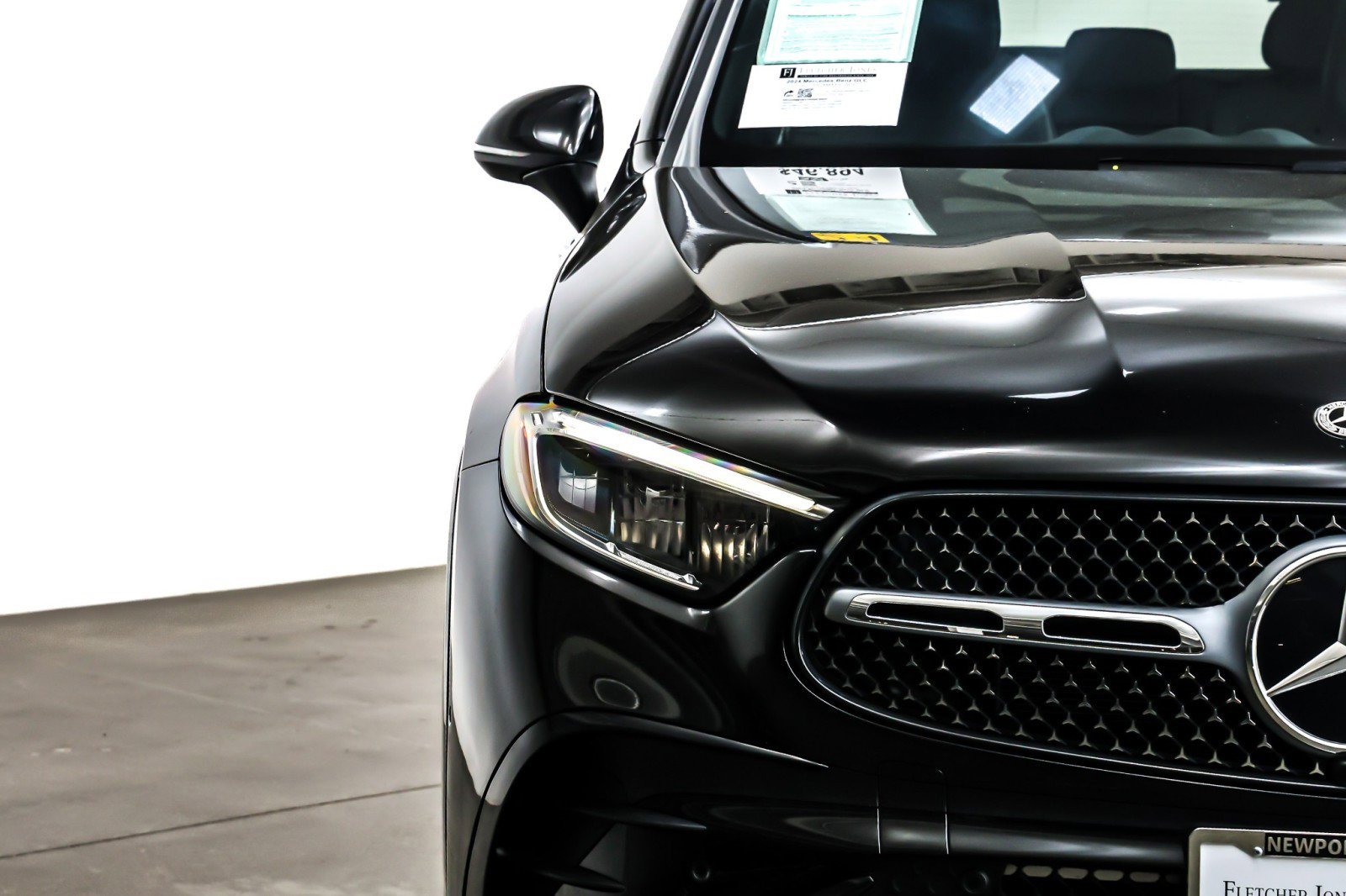 Used 2024 Mercedes-Benz GLC 300 4MATIC w/ AMG Line image 14