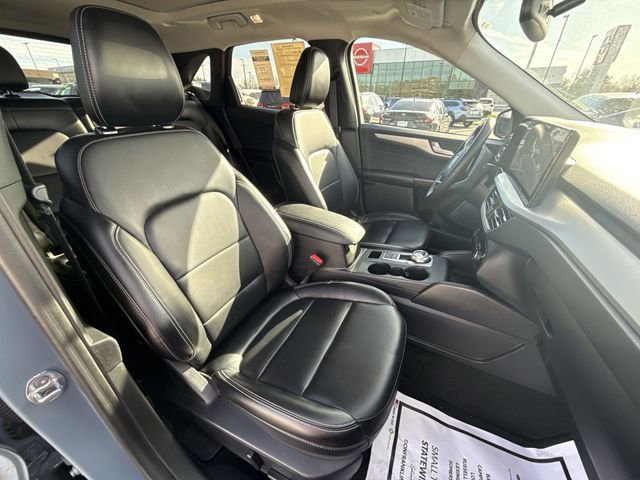 Used 2024 Ford Escape Platinum image 24