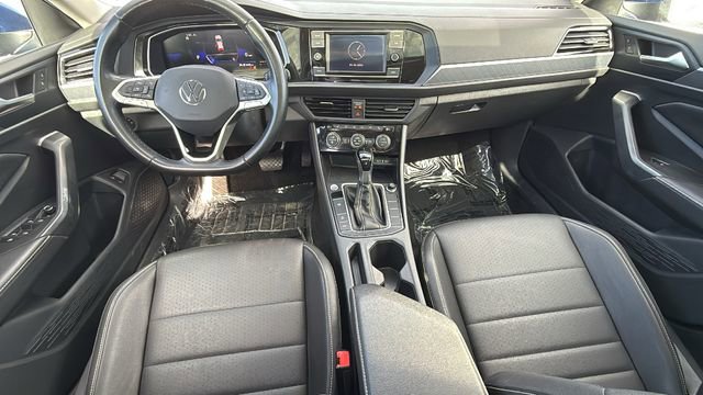 Used 2024 Volkswagen Jetta SE image 24