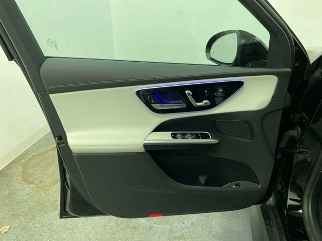 Used 2024 Mercedes-Benz GLC 300 4MATIC image 22
