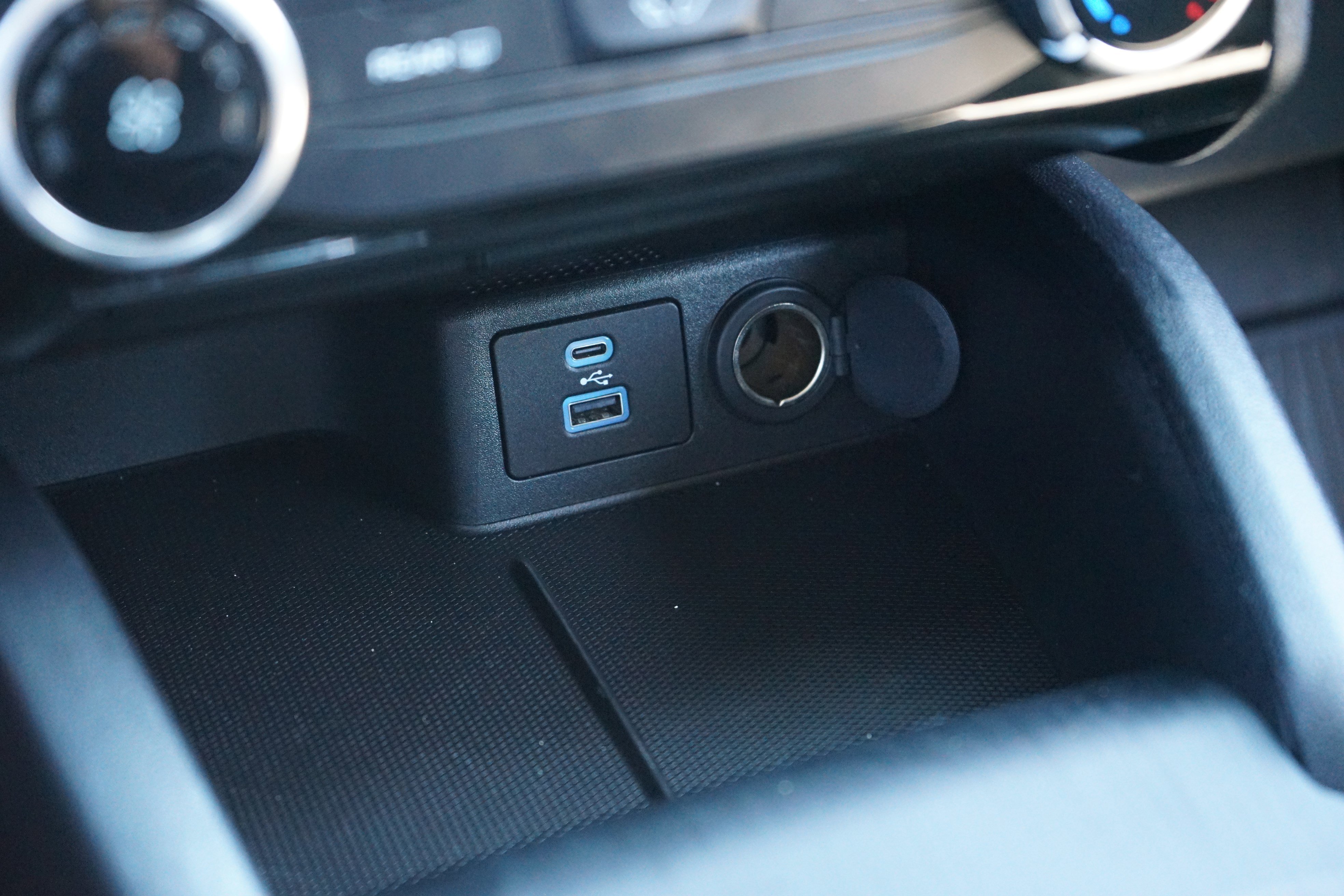 Used 2021 Ford Escape SE image 20