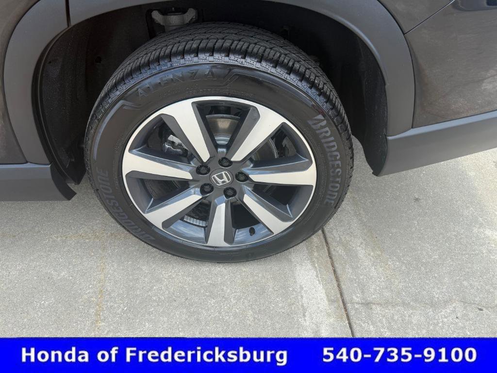 Certified 2025 Honda Pilot Elite image 11