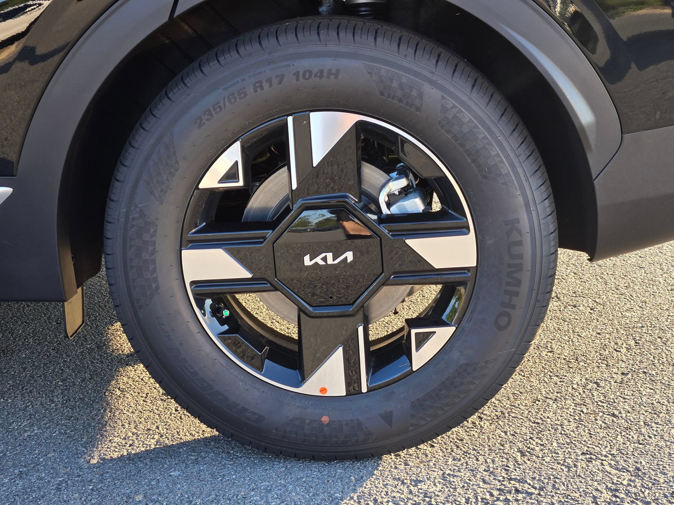 New 2026 Kia Sportage LX w/ LX Convenience Package FWD image 13