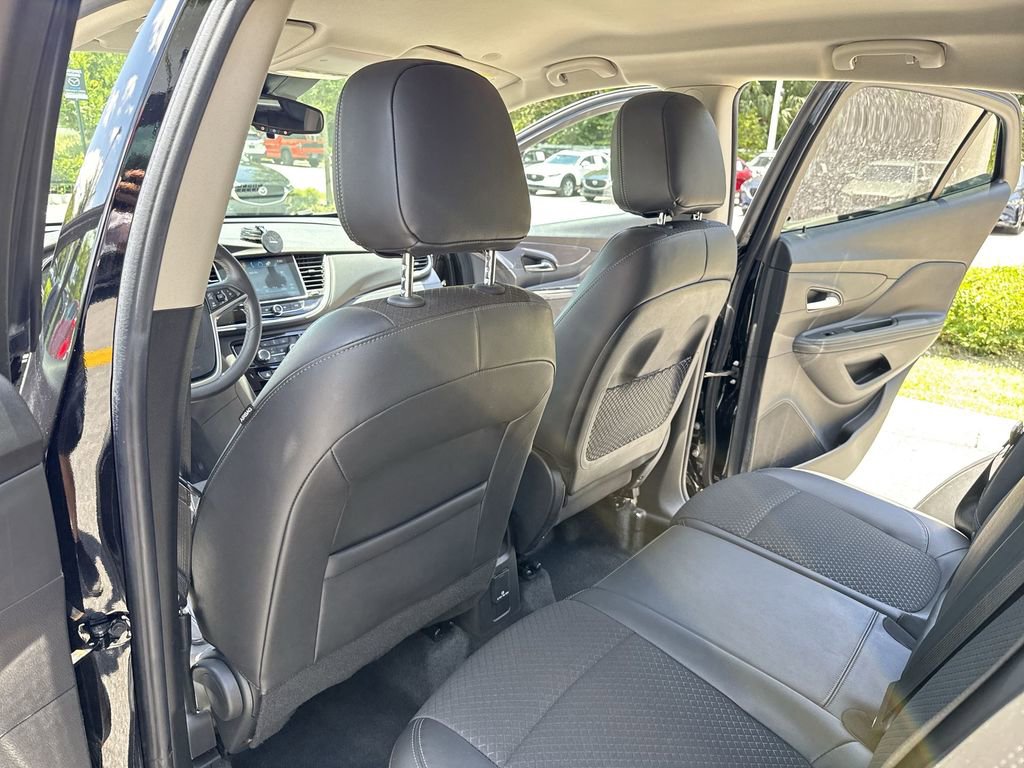 Used 2021 Buick Encore Preferred w/ Safety Package FWD image 34