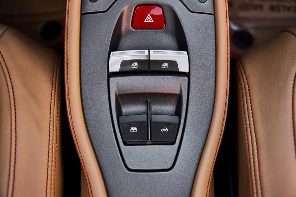 Used 2012 Ferrari 458 Spider RWD image 63